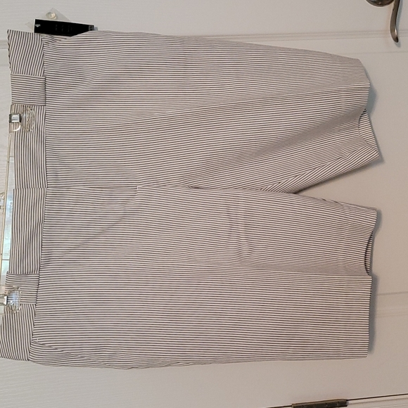 Brown/ White PinStripe Bermuda Shorts. Relaxed fit. Size 18. - Picture 1 of 7